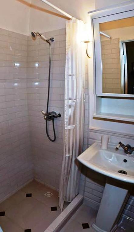 Romantic Apartment On Rynok Square With Air-Conditioning Lviv Chambre photo